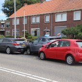 Auto ramt geparkeerde auto's Parklaan Katwijk