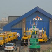 Meerdere KNRM voertuigen bij station Katwijk