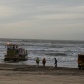 Surfer in problemen  Katwijk