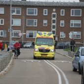 Vrouw in zee gered door KNRM Katwijk