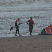 KRB assisteert kitesurfer Katwijk