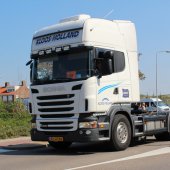 Truckrun 2015 rijdt door de Bollenstreek