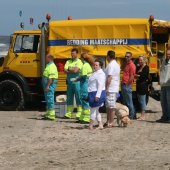 Inzet  NRB en KNRM  voor vastgelopen rupsvoertuig Langevelderslag Noordwijk