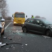 5 voertuigen botsen tegen elkaar A44 12,5 Sassenheim