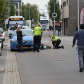 Quadrijder klapt op voorligger Brouwerstraat Rijnsburg