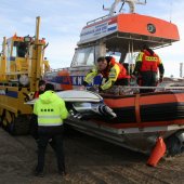 Surfer in problemen  Katwijk