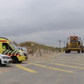 Inzet KNRM Noordwijk voor een catamaran met gebroken mast