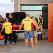 Grote oefening strand Katwijk