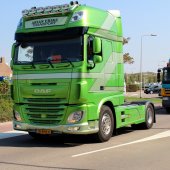 Truckrun 2015 rijdt door de Bollenstreek