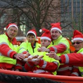 Kerstbomen verkoop gestart Jeroensplein voor goede doel