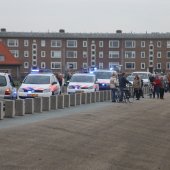 Vrouw in zee gered door KNRM Katwijk