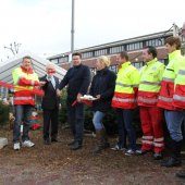 Kerstbomen verkoop gestart Jeroensplein voor goede doel