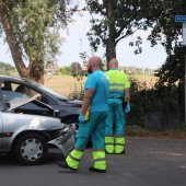 Ongeval auto tegen tractor Achterweg-Zuid Lisse