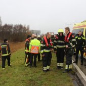 Auto te water Ir G Tjalmaweg N206 Oegstgeest
