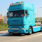 Truckrun 2015 rijdt door de Bollenstreek