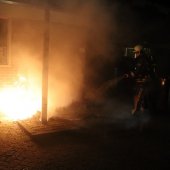 Kerstboom en container in de brand gestoken Schaalhoren Noordwijk