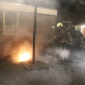 Kerstboom en container in de brand gestoken Schaalhoren Noordwijk