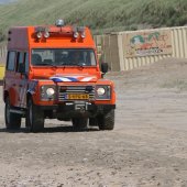 Inzet  NRB en KNRM  voor vastgelopen rupsvoertuig Langevelderslag Noordwijk