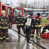 Auto te water Ir G Tjalmaweg N206 Oegstgeest