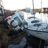 Auto ramt boot Huigsloterdijk Buitenkaag