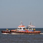 Blauwe vlag gehesen in Noordwijk door Prins Willem-Alexander