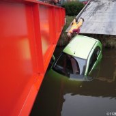 Auto te water Spaarneweg Cruquius