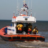 Blauwe vlag gehesen in Noordwijk door Prins Willem-Alexander