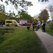 Mogelijk persoon te water Schoutenlaan Voorhout