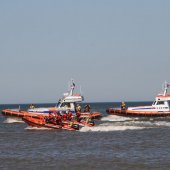 Blauwe vlag gehesen in Noordwijk door Prins Willem-Alexander