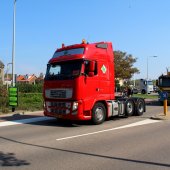 Truckrun 2015 rijdt door de Bollenstreek