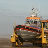 Surfer in problemen  Katwijk