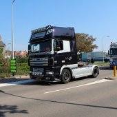 Truckrun 2015 rijdt door de Bollenstreek