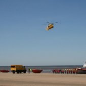 Blauwe vlag gehesen in Noordwijk door Prins Willem-Alexander