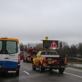 Auto te water Ir G Tjalmaweg N206 Oegstgeest