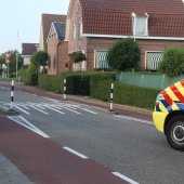 Fietser knalt tegen middengeleiding Voorhout