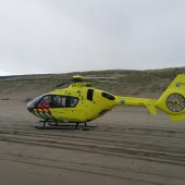 Man gewond na val op strand Katwijk