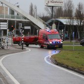 Auto te water Ir G Tjalmaweg N206 Oegstgeest