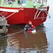 Scheepvaart schip in nood Huigsloterdijk Abbenes