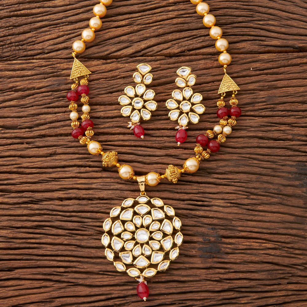 gold kundan pendant set