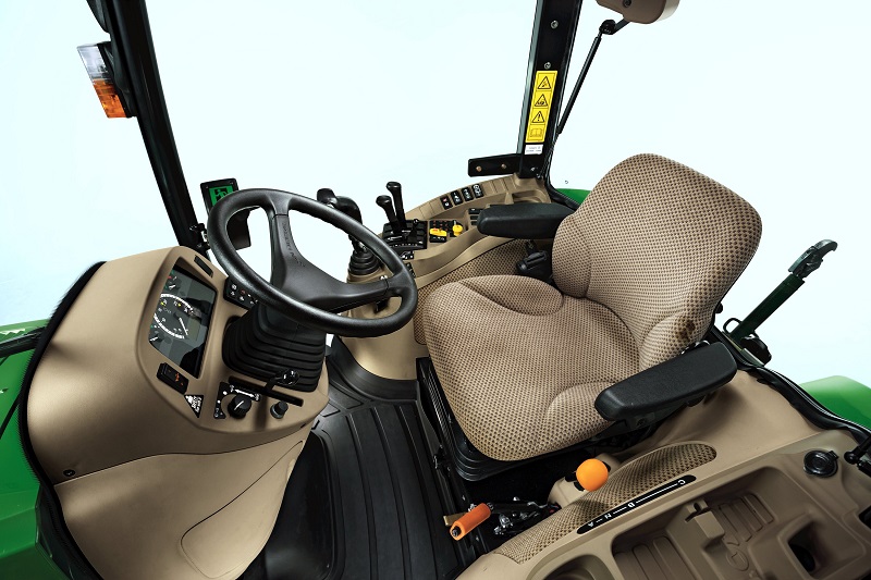 A comprehensive range of compact tractors from John Deere