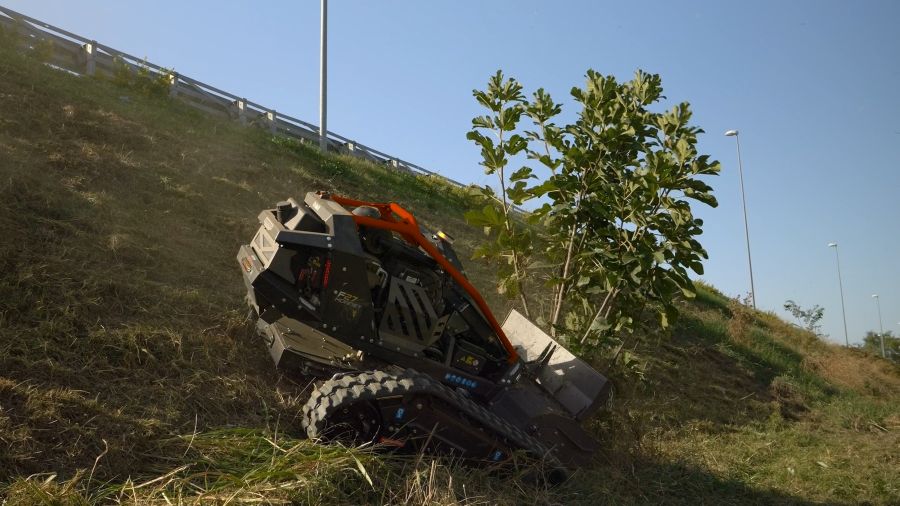 High performance mowers for challenging terrain