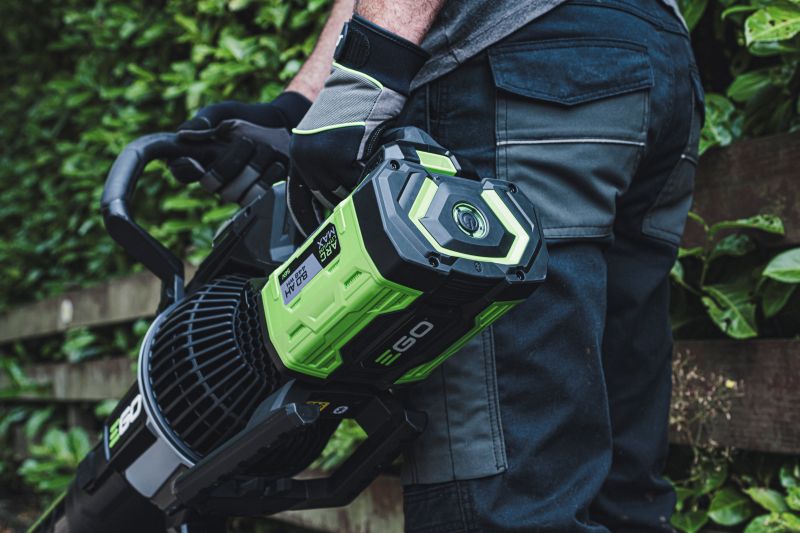 EGO&rsquo;s new ARC Lithium MAX helps professionals complete up to 20% more work each day
