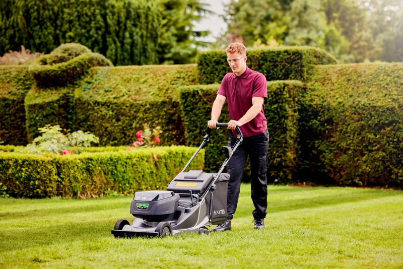 Hayter unveils Harrier Pro 60V range at GroundsFest 2025 following nationwide contractor tour
