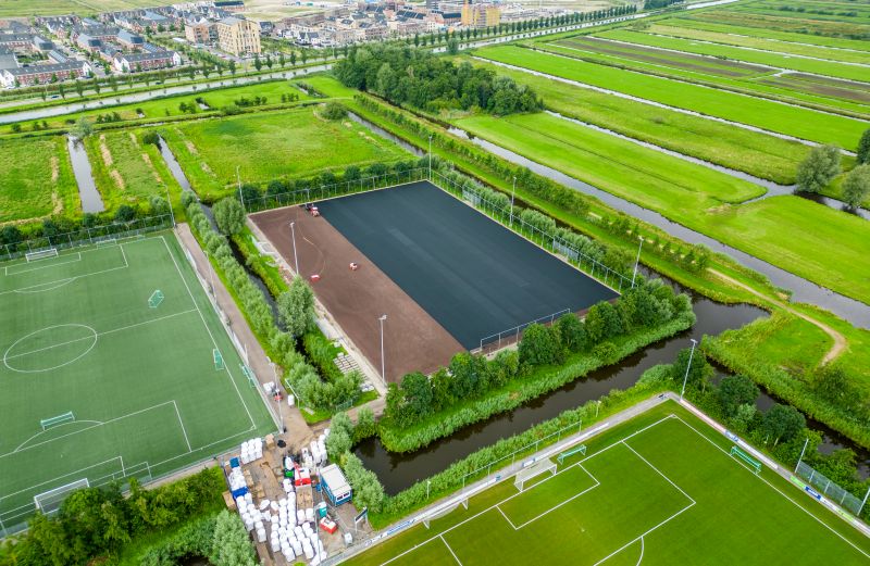 Sports pitches used to capture heat in landmark initiative