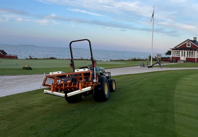The SISIS Multislit keeps Sweden’s top golf course in peak condition