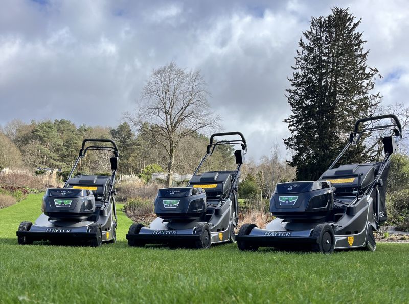 Elevating grounds care with battery power