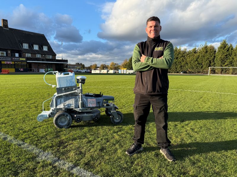 Kerr’s Grounds Services goes robotic with the RM21