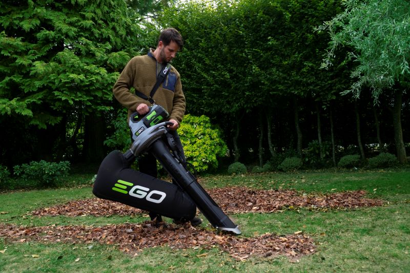 Efficient clearing with EGO's first leaf vacuum