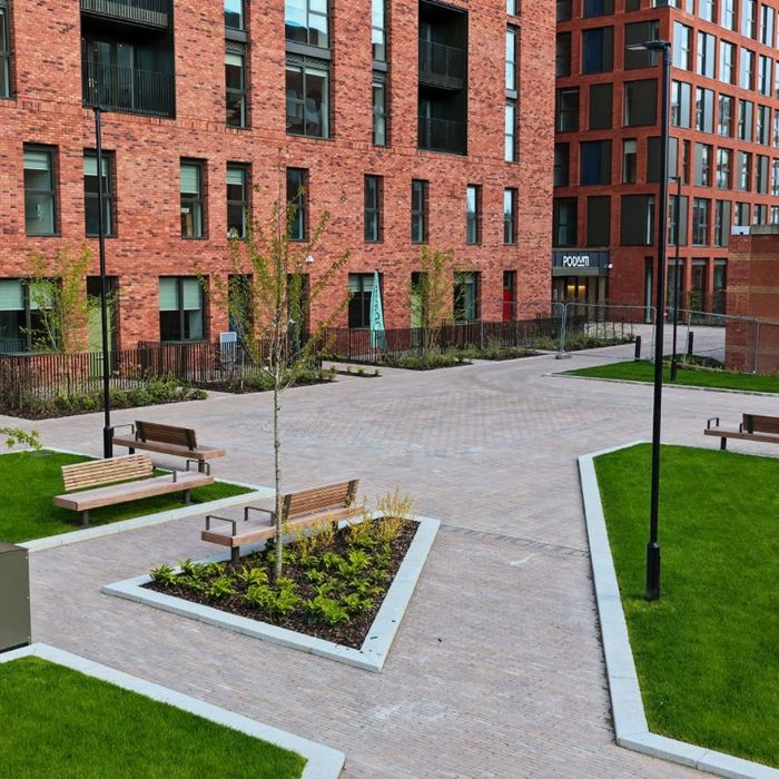 Green-Tree intensive roof garden substrate supports major development 