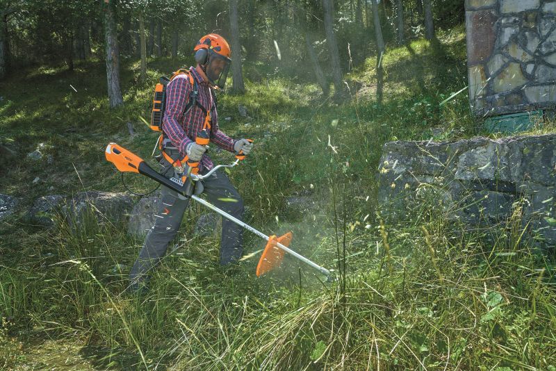 The Pellenc Excelion 2000 - power without pollution